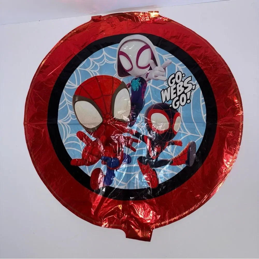 7 piece Spider-Man Themed Birthday Party Supplies Set